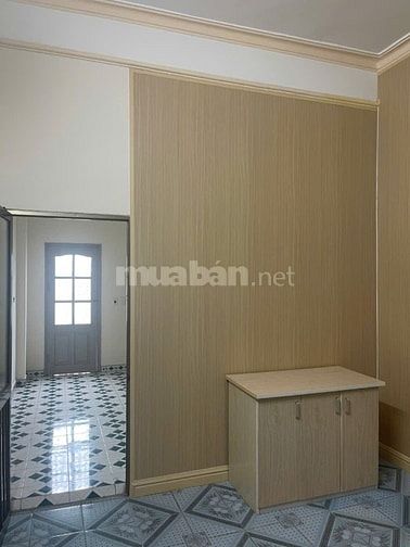 Cho thuê nhà ngõ 102 Kim Ngưu, HBT, DT  50m2 x 2,5 tầng, 2 phòng ngủ