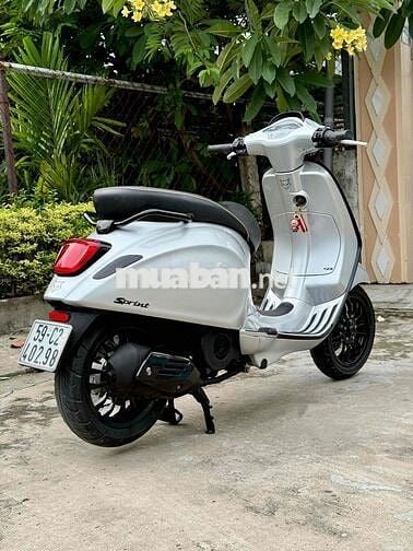 Vespa Sprint 125 đèn Led 2015 Bstp 9 chủ