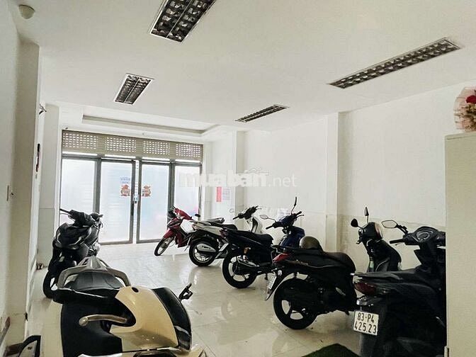 CHDV CAO CẤP NGUYÊN VĂN CỪ - 4.6X17.5M - 5 TẦNG - CHỈ 11.9 TỶ TL