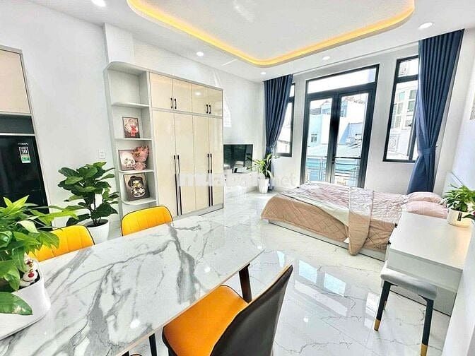 Căn Hộ Studio Ban Công 35m2 - Máy Giặt Riêng - Ẩm Thực Phan Xích Long