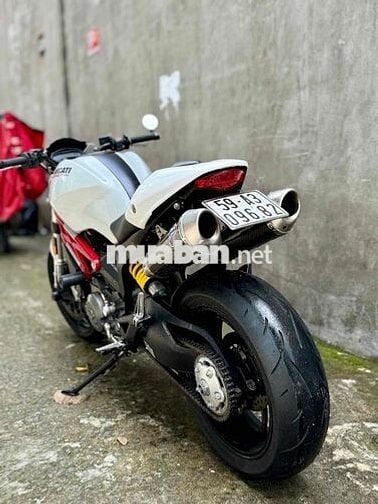 Ducati Monster 796