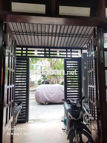 💫cho thuê nhà 2lầu 4pn 3wc 1bếp DT 4x20