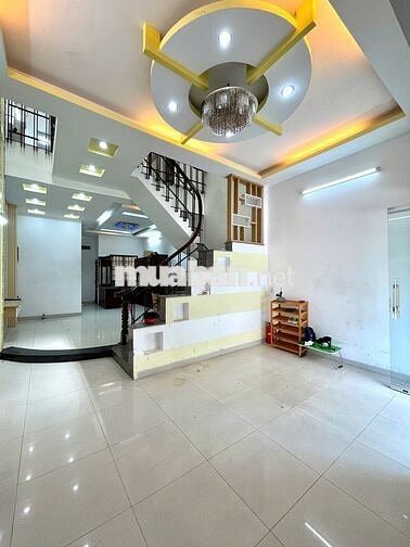 Nhà trệt lầu 2PN đường Phan Huy Chú chỉ 9 triệu