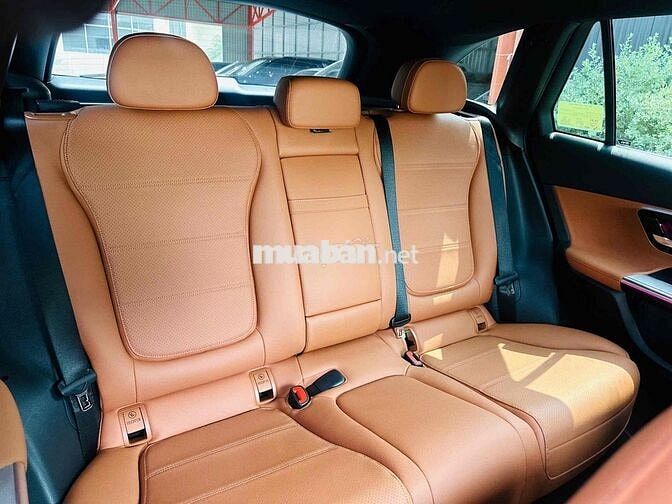 Mercedes Benz GLC200 4Matic 2023 GIÁ ***