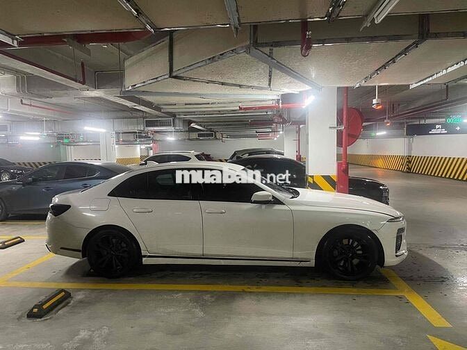 VinFast Lux A2.0 2020 A2.0 Tiêu chuẩn - 82000 km