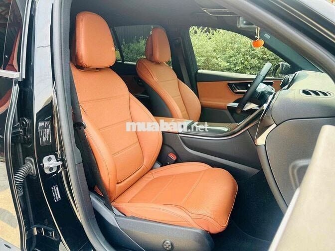 Mercedes Benz GLC200 4Matic 2023 GIÁ ***