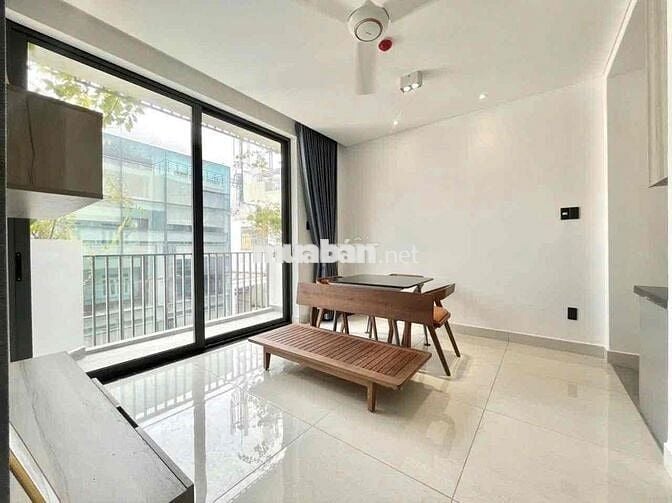 Cho thuê căn hộ Studio 1PN ban công ngay sân bay Tân Sơn Nhất