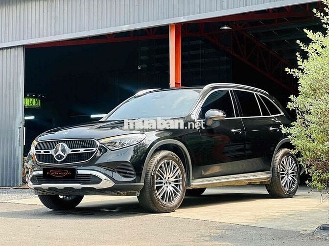 Mercedes Benz GLC200 4Matic 2023 GIÁ ***