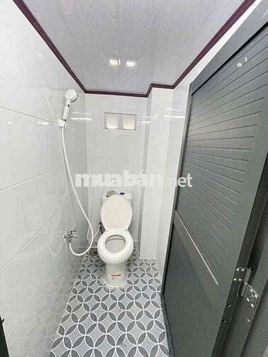 Nhà trệt lầu mới hẻm ô tô đường Huỳnh Cương