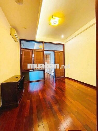 NHÀ 3 TẦNG SÀN GỖ CAO CẤP KHU LÊ VĂN SỸ