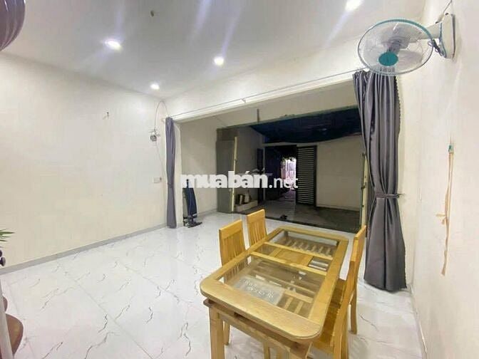Bán gấp căn nhà cấp 4, SHR, 119,5m2, Xã Tân Phú Trung, Giá 850tr.