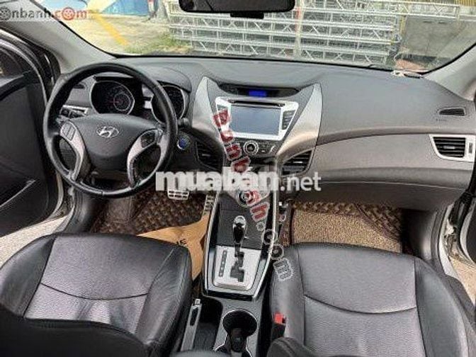 Hyundai Elantra 1.8 AT – 2013 – Giá chỉ 285tr