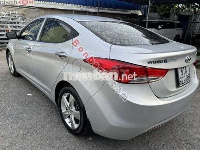 Hyundai Elantra 1.8 AT – 2013 – Giá chỉ 285tr