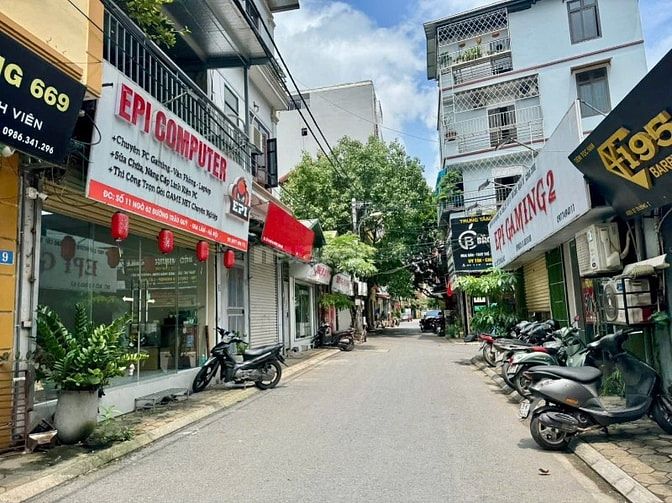 Dòng tiền 130tr/th - Trâu quỳ 6 tầng thang máy 220m2 mt 9m 2x tỷ Dòng tiền 130tr/th - Trâu quỳ 6 tầng thang máy 220m2 mt 9m 2x tỷ