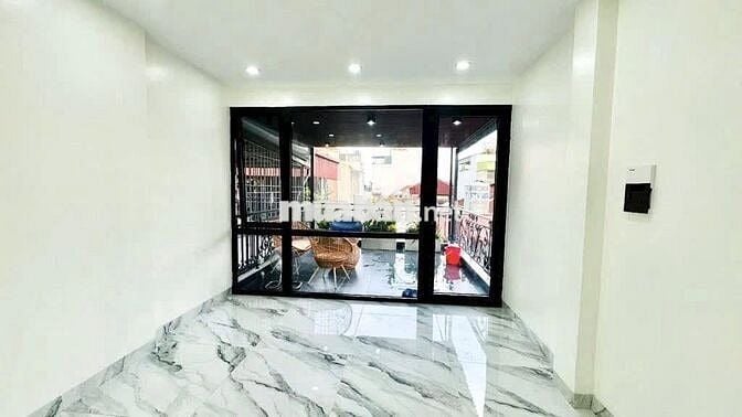 Nhà đẹp ngỡ ngàng tại Phố Lụa,HĐ,5t,46m ,thang máy chỉ gần 8t
