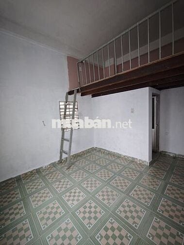Cho thê phòng trọ bình dân, đối diện chợ Hoàng Hoa Thám Tân Bình