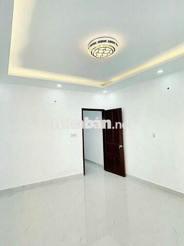 Cần cho thuê nhà MT 17A Phạm Văn Hai P.1 Q.Tân Bình