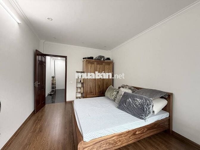 Anh Hữu đang cần bán nhà 44m , 4t  tại Phố Lụa, tiện ích tốt chỉ 8 tỷ