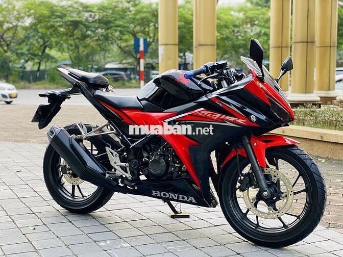 HONDA CBR 150 Bản 2 Mắt Màu HOTT Xe Máy ZIN 2018
