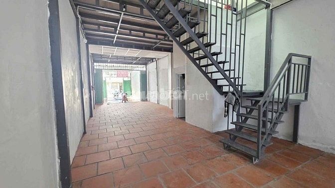 Cho thuê kho Phan Huy Ích P14 Gò Vấp. DT 4,5x32 1 lửng 2PN 2WC 16tr/1