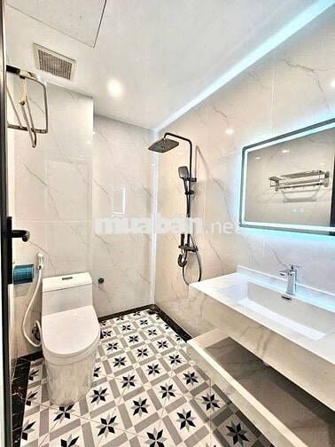 Anh Hữu đang cần bán nhà 44m , 4t  tại Phố Lụa, tiện ích tốt chỉ 8 tỷ