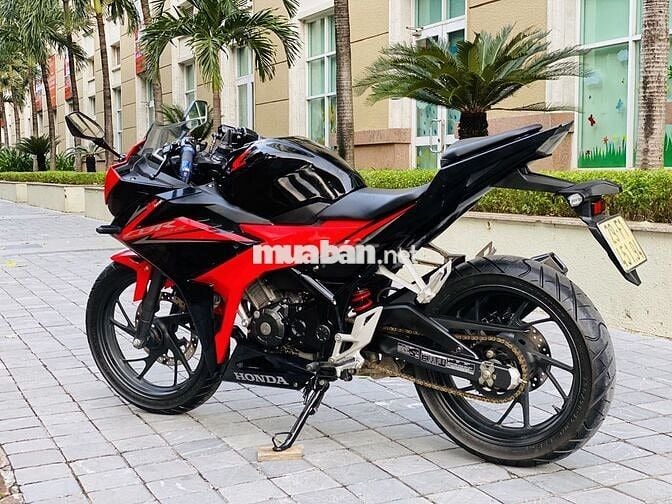 HONDA CBR 150 Bản 2 Mắt Màu HOTT Xe Máy ZIN 2018