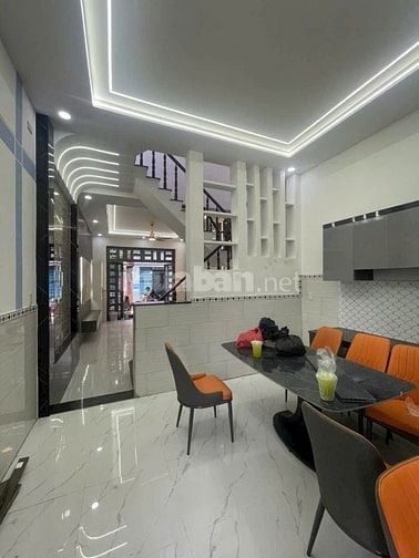 BÁN NHÀ 1 TRỆT 1 LẦU Q.12 (4.2x16), 4PN, 3WC, GIÁ 4 TỶ 850TR