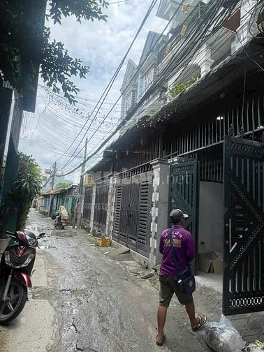 BÁN NHÀ 1 TRỆT 1 LẦU Q.12 (4.2x16), 4PN, 3WC, GIÁ 4 TỶ 850TR