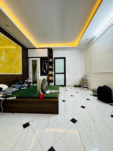 Bán nhà phố Thanh Đàm, 36m2, 4 tầng, mặt tiền 4m, vị trí rất đẹp, ô tô