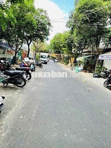 Mặt bằng kinh doanh hoặc văn phòng đường Trần Văn Dư