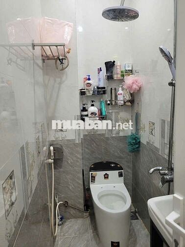 👉Cần Bán nhà Gốc 2mặt tiền 1trệt 1lầu 2pn 2wc 1bếp DT 4x10 Sổ hoàn c