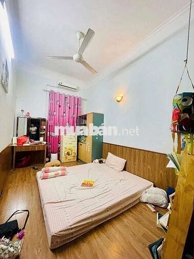 Nhà phân lô Phạm Tuấn Tài, Cầu Giấy 70m2 , 5T , Ô tô tránh- 26.5 Tỷ