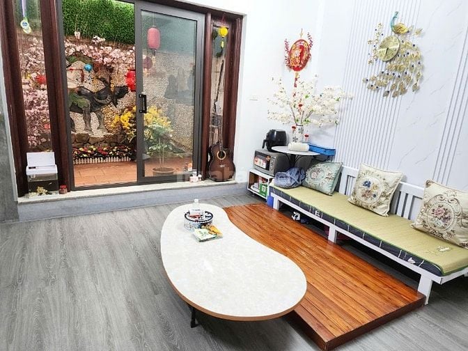 Hiếm Nhà liền kề Văn Quán, 80 m2 x 4 Tầng, Nhà Đẹp, Giá Rẻ Thuê Ngay