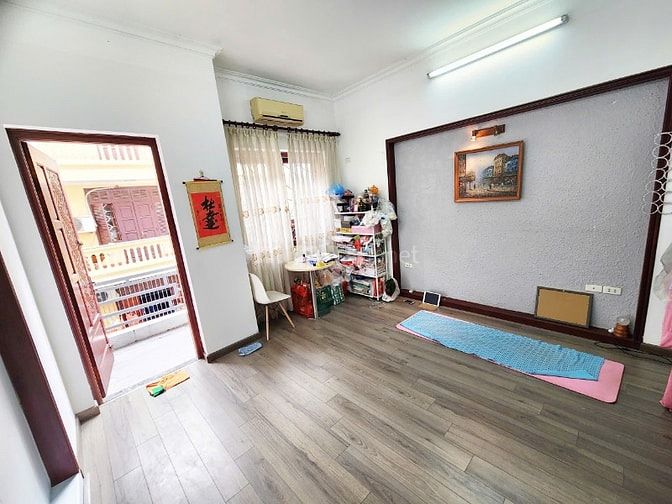 Hiếm Nhà liền kề Văn Quán, 80 m2 x 4 Tầng, Nhà Đẹp, Giá Rẻ Thuê Ngay
