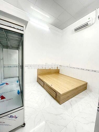 Nhà rộng có sân trước sau (có nội thất ) KDC Bv Nhi Đồng