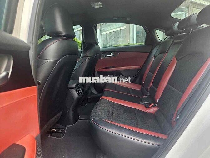 Kia Cerato 2019 2.0 AT Premium - 45000 km