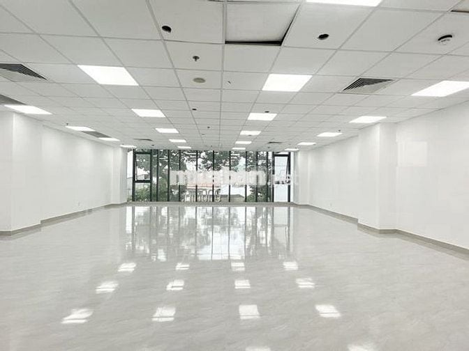TÒA NHÀ ĐƯỜNG LÝ THƯỜNG KIỆT, TÂN BÌNH. DT 10x30m 1 hầm trệt, 6 lầu