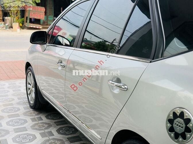 Kia Carens EXMT 2014 - 245 Triệu