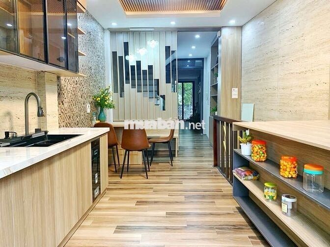 Bán nhà 50m2×5T NGUYỄN VĂN CỪ, LB, LÔ GIÁO VIÊN, Mt KHỦNG,  NGÕ Ô TÔ