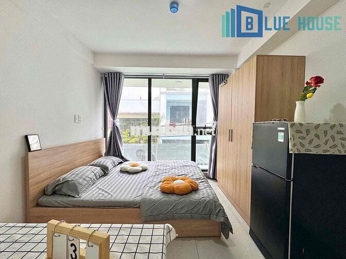 TRỐNG SẴN Ở LIỀN CĂN HỘ TÂN BÌNH VIEW KÍNH NGAY CẦU HOÀNG HOA THÁM