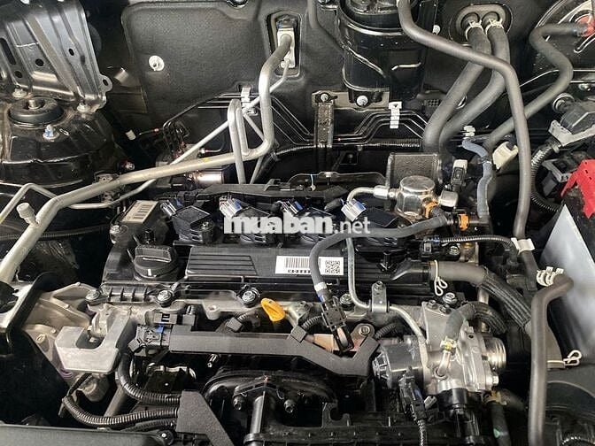 Toyota Innova Cross 2025 lướt, giá tl