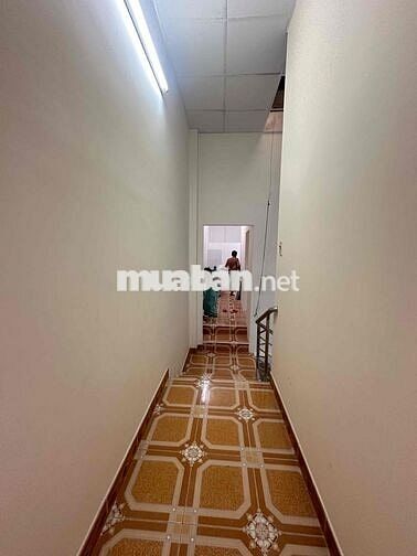 nhà cho thue 4p 3wc 4m x 18m 1 lầu  hxh khu bàu cát p14 tân bình