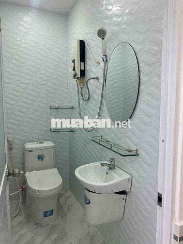 nhà xinh xắn 30m2 , 2 phòng ngủ , huỳnh tấn phát , phú xuân , nhà be