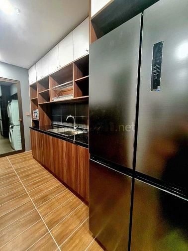 Cho thuê căn hộ CC tòa Green Diamond tại 93 Láng Hạ, diện tích 143m2, 