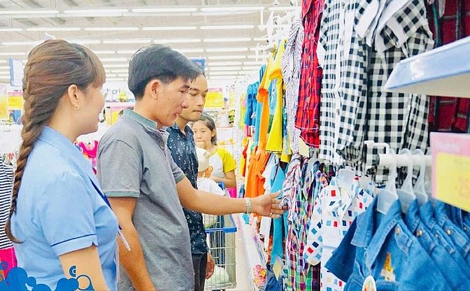 Bổ sung nhân sự đi làm ngay: tạp vụ, phụ quầy hàng, đóng gói, bảo vệ..