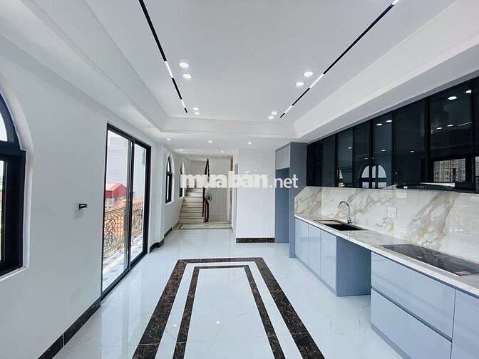 Bán nhà 7 tầng- phố Trạm phường Long Biên, gần Aeon, cầu Vĩnh Tuy.