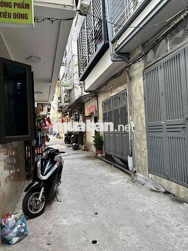 BÁN MẢNH ĐẤT ĐẸP, SẴN 2 NHÀ CẤP 4, OTO ĐỖ CỬA, GẦN CV HOÀ BÌNH.