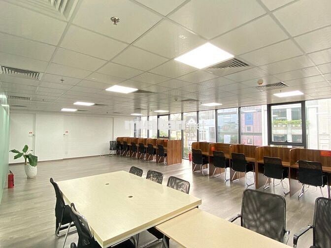 NHÀ MỚI KHU NỘI BỘ PHỔ QUANG, DIỆN TÍCH 10X30M, TRỆT 2 LẦU, NHÀ MỚI