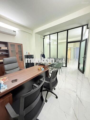 SIÊU PHẨM - 122D đường Nguyễn Hồng Đào.Diện tích: 5,2x20m DTSD 300m2