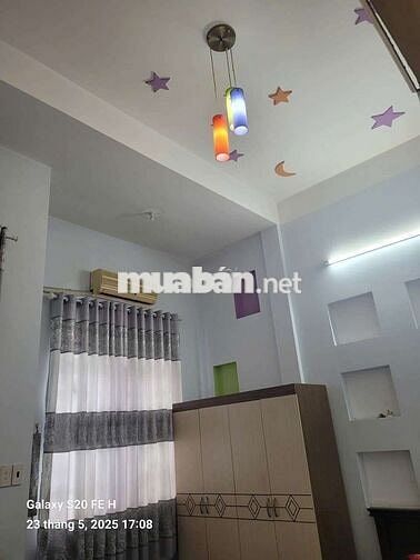 🧣Cho thuê nhà 1trệt 2lầu 3pn.3wc 1bếp DT 5x22 Mới Tinh